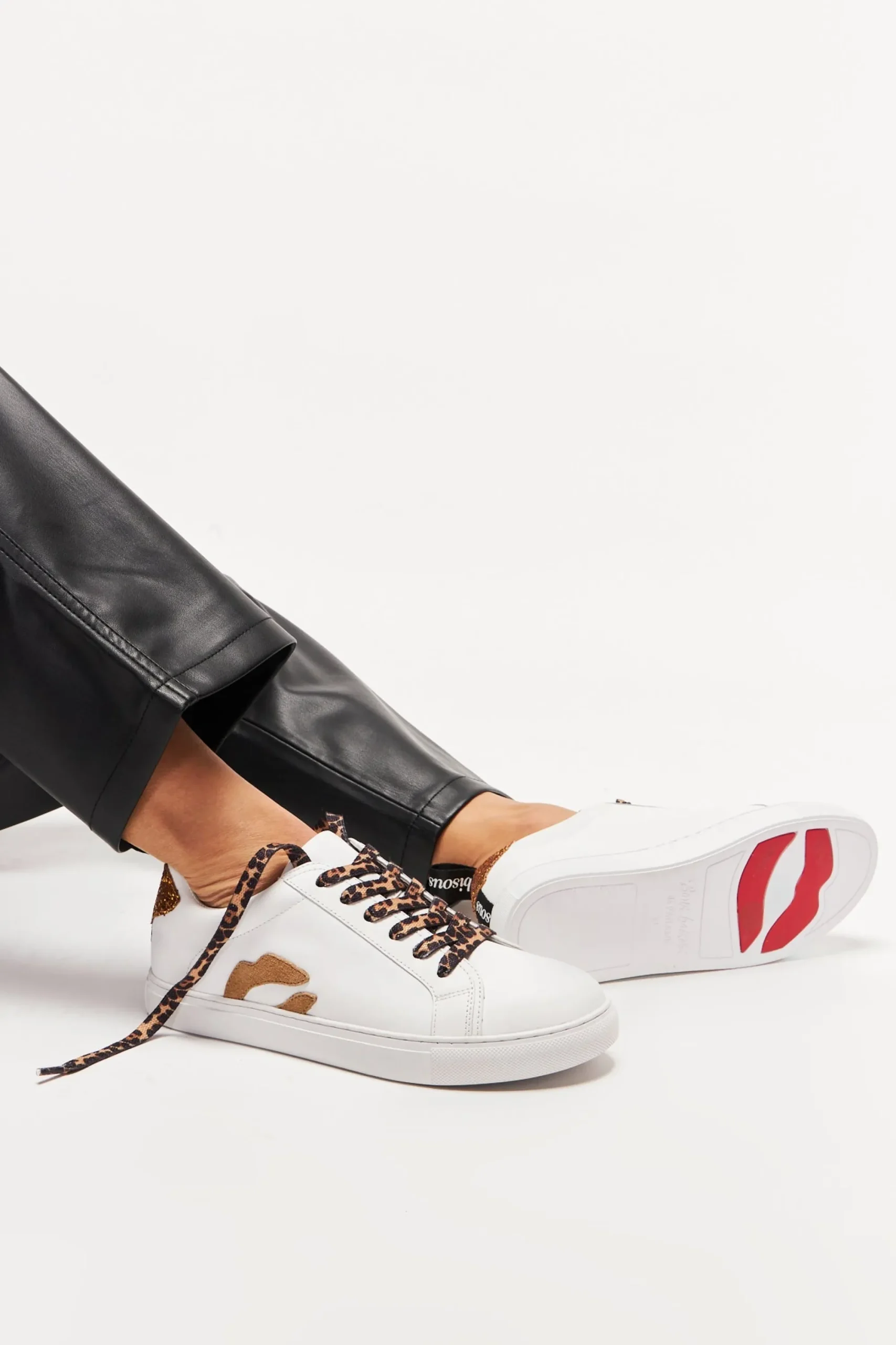 Bons Baisers Betty|Voir Toutes Les Silouhettes<Betty-