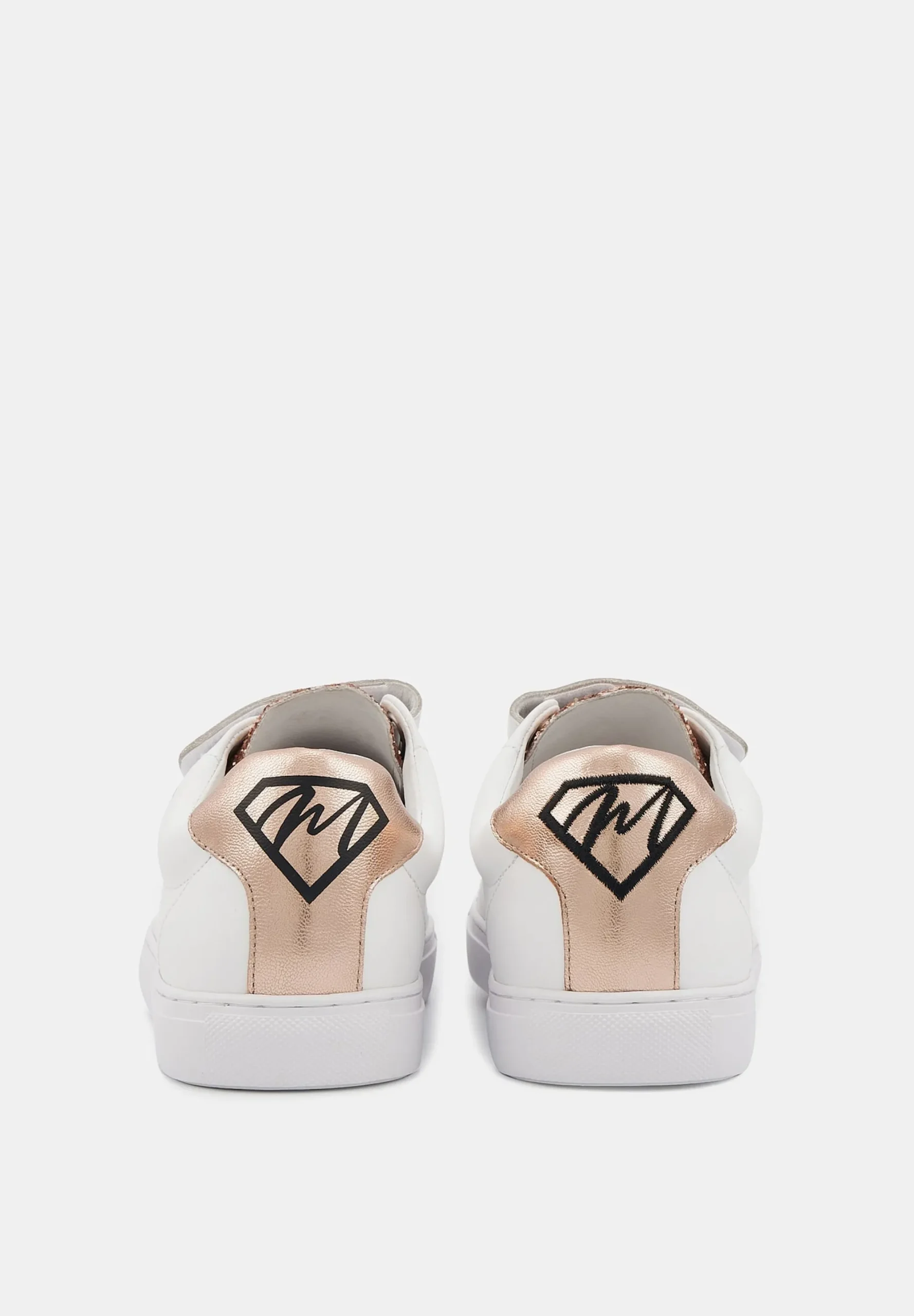 Bons Baisers Voir Toutes Les Silouhettes|Edith<Edith-