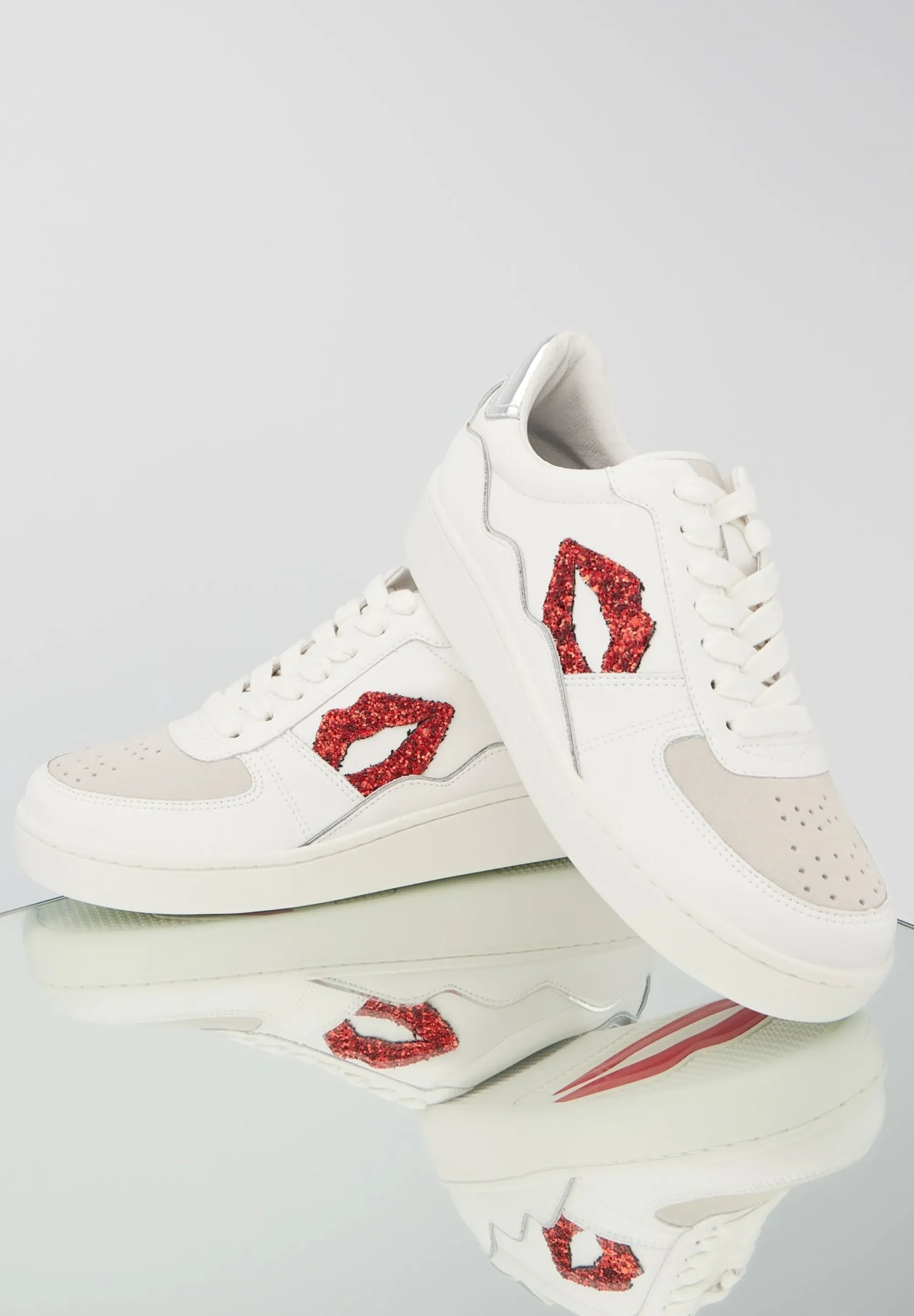 Bons Baisers Loulou<Loulou-