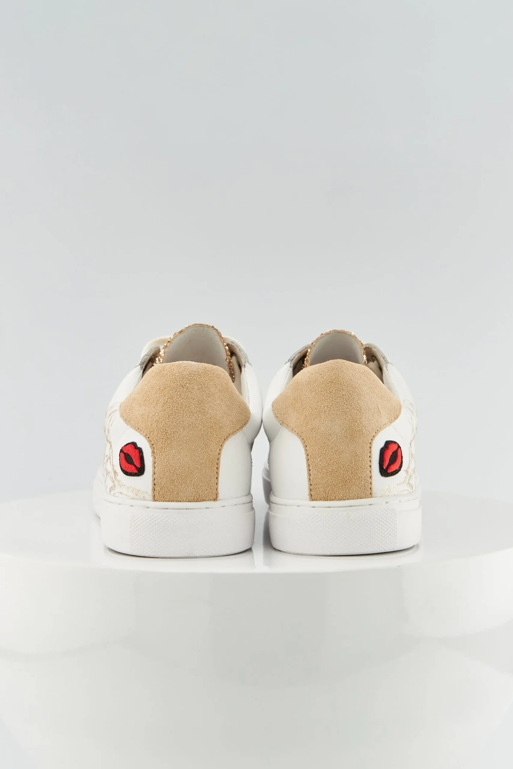 Bons Baisers Voir Toutes Les Silouhettes|Simone<Simone-